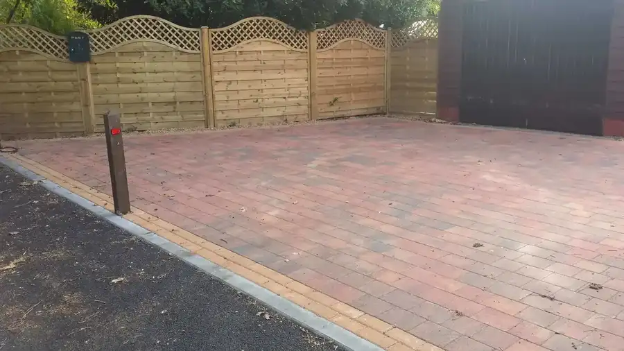 Resin driveway finish